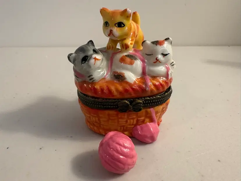 Three Cats on a Basket Playing With Yarn Ceramic Trinket Box Pill Box