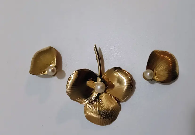 VTG Winard Pin and Earring Set 12 K GF