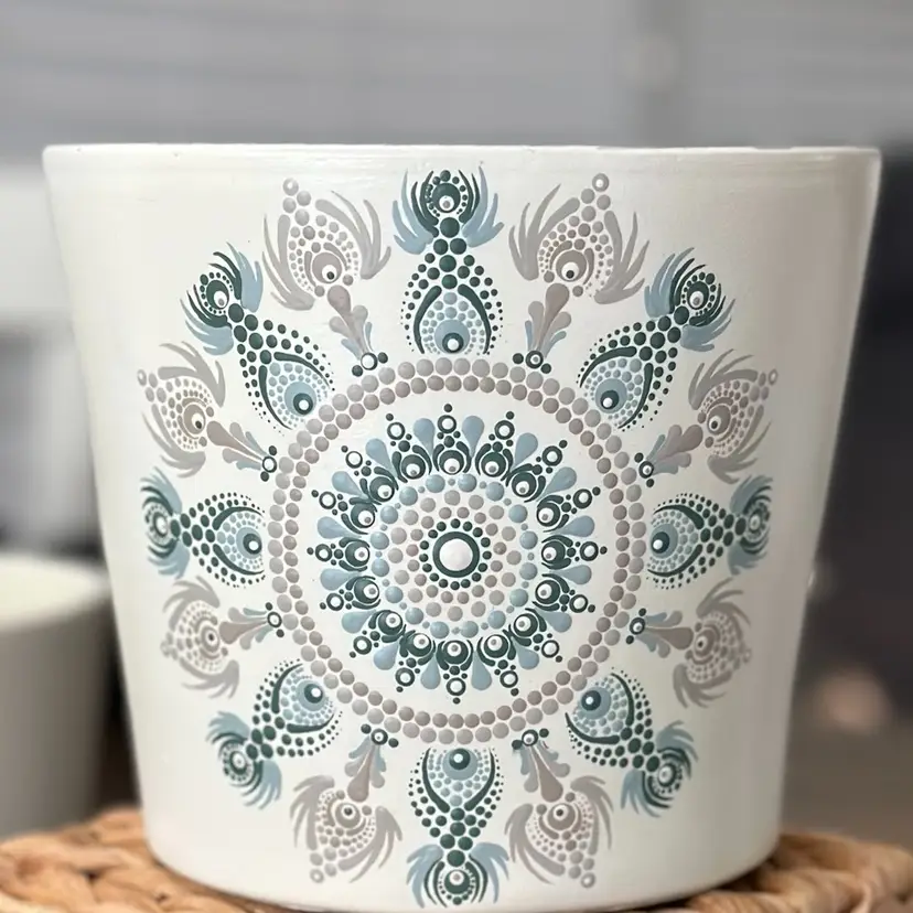 PRE-ORDER 6.7 inch terracotta pot (6.7 x 5.5) warm white/tans, greens