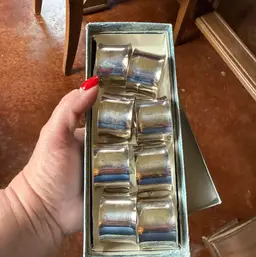 💐set Of 8 Silver Plate Napkin Rings