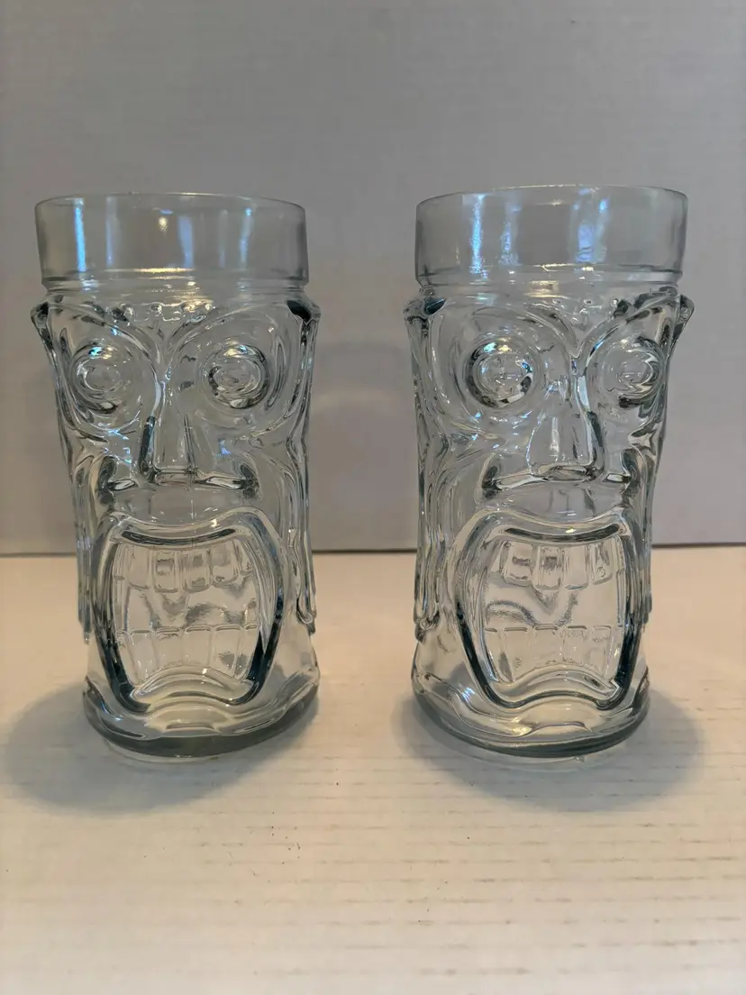 Vintage Pair of Anchor Hocking Screaming TIKI Glasses Clear 6.25 inches Tall