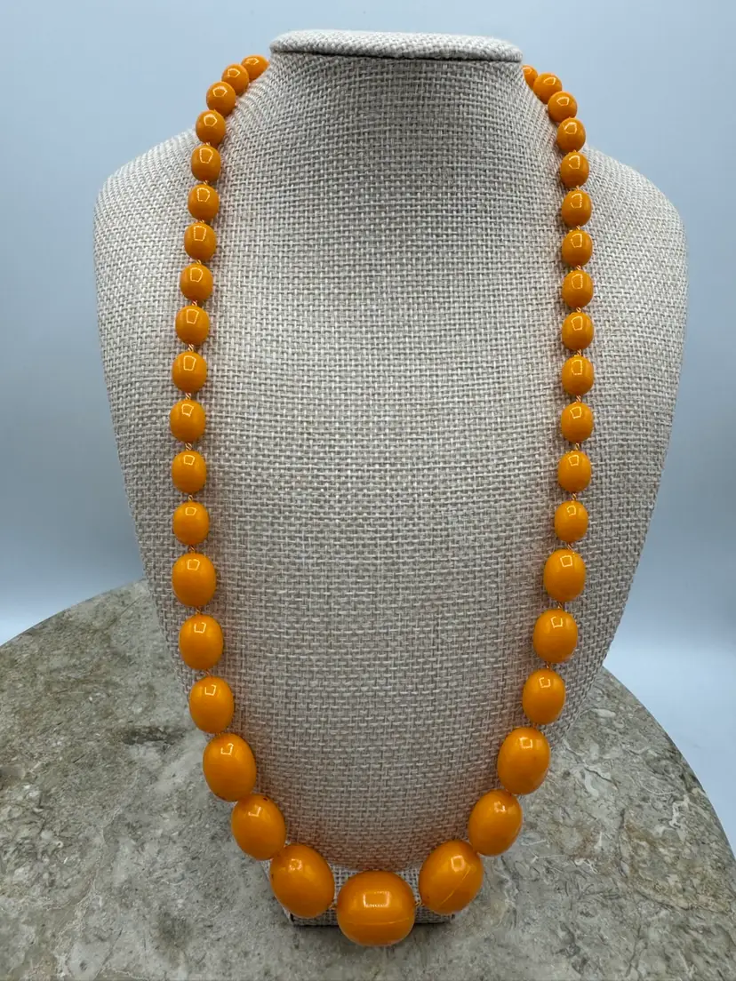 Vintage Orange Graduating Bead UV Glow Necklace