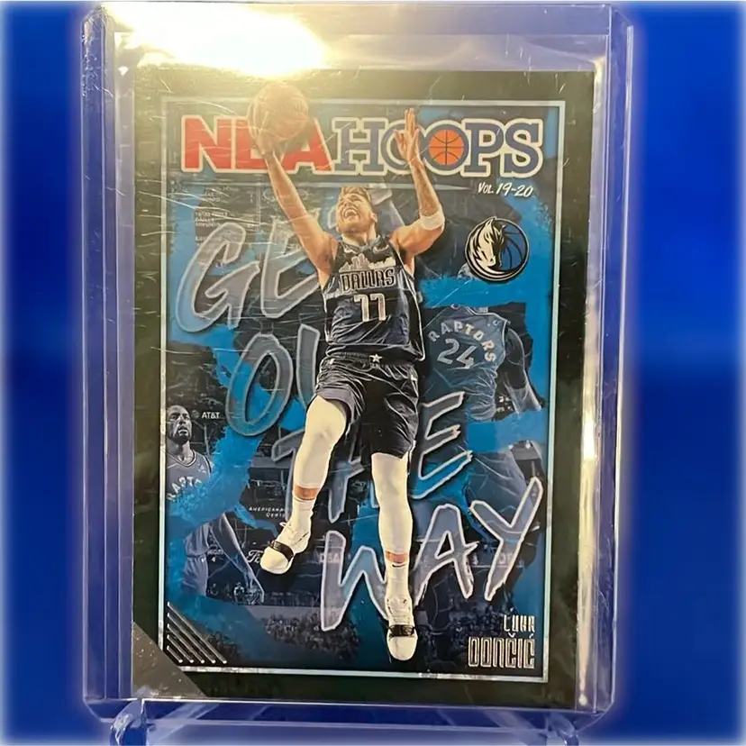 2019-2020 NBA Hoops Luka Donćić Get Out The Way
