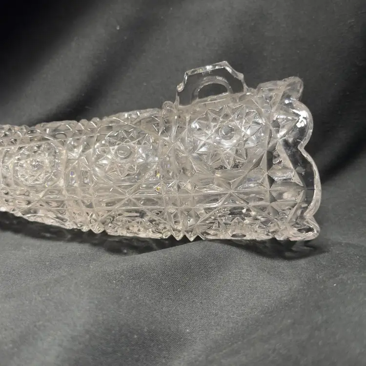 #1608 early 1900s clear pressed glass cornucopia Hobstar horn flower vase