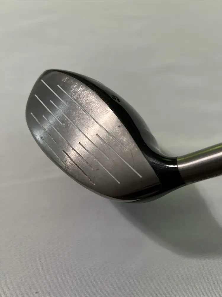 TaylorMade 320 Ti Driver 9.5 Degree Stiff Flex S90 Lite Graphite Shaft RH Cover