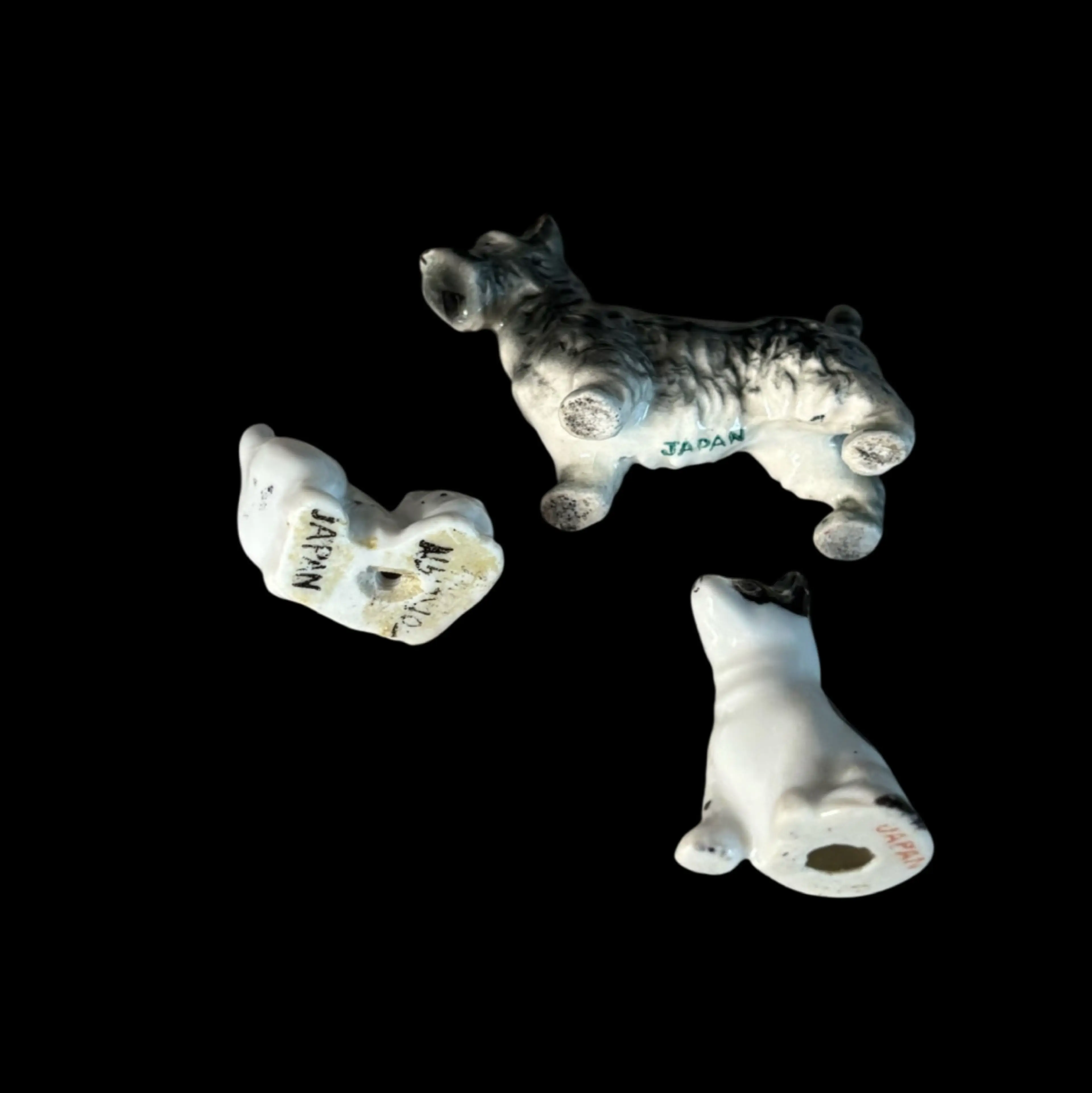Image 4 of 4