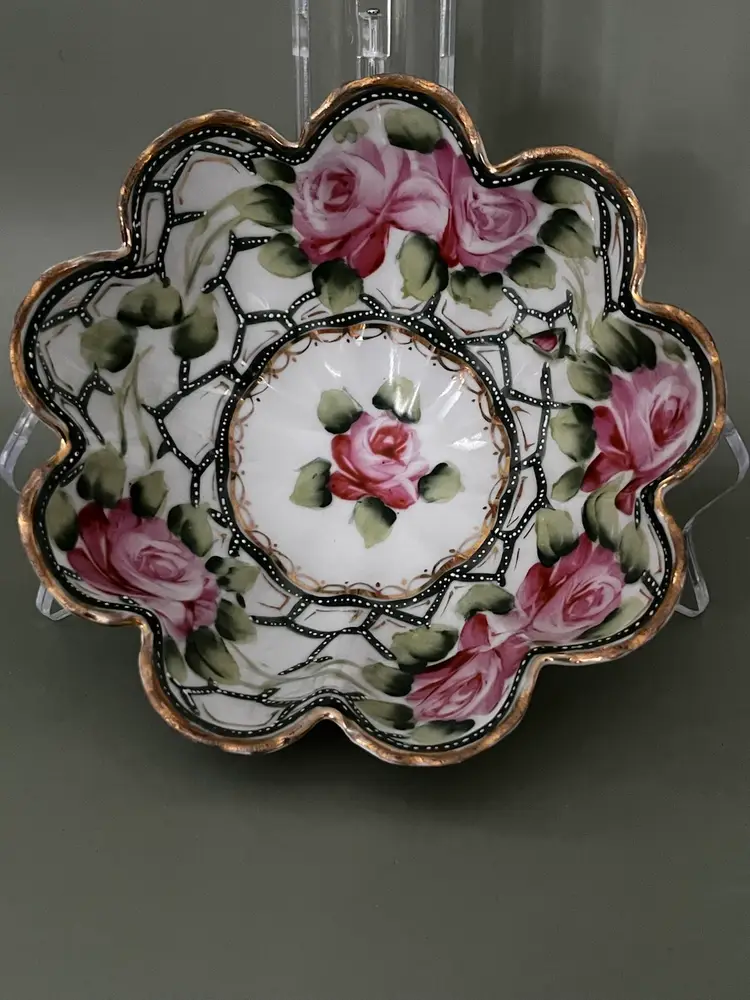 Antique Nippon Scalloped Footed Bowl-Roses- Moriage
