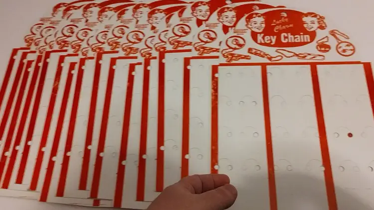 Vintage 50s Keychain/Button Display Back Cards x15 Unused