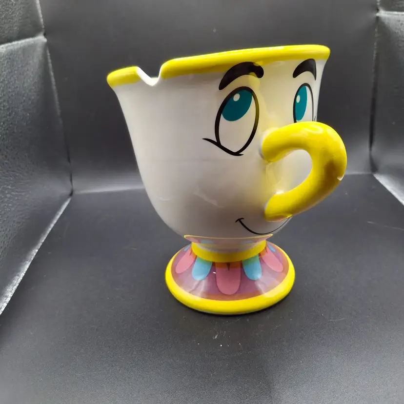 Disney Chip Mug Beauty & The Beast Ceramic Coffee Tea Cup Handle Yellow White