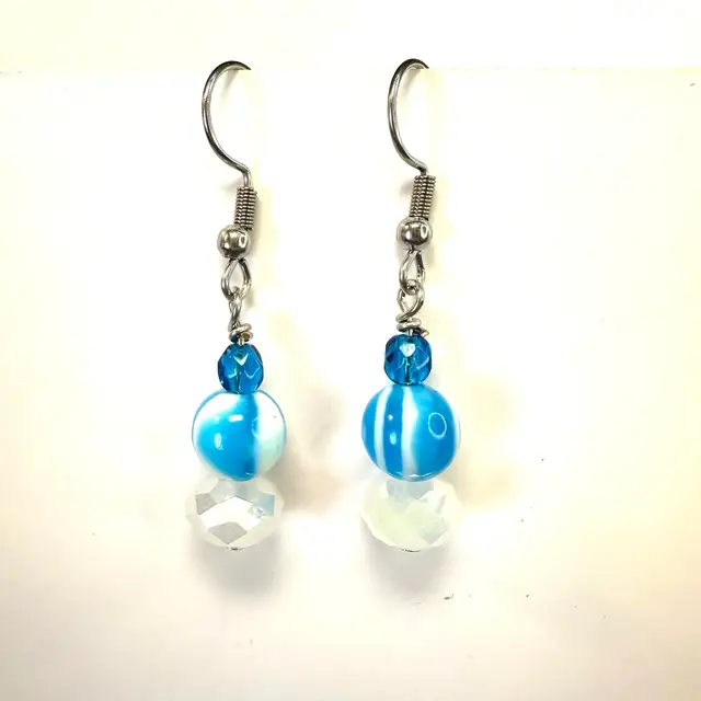 Blue White Swirl Glass Faceted Beads Dangle Earrings Silver Tone 1.25” Made By Me