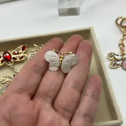 Vintage Butterfly Brooch-Ivory