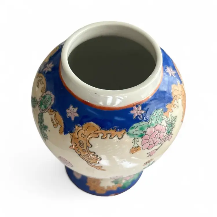 Famille Rose Chinese Hand Painted Ceramic Vase