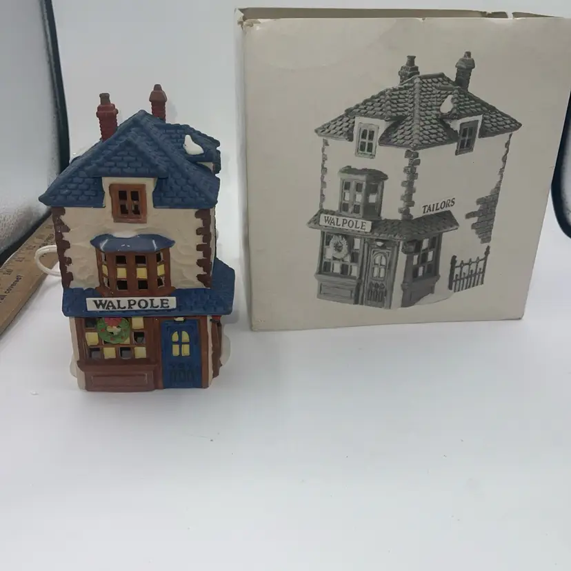 Dept 56 Dickens Village Walpole Tailors #5926-9 Retired w/Original Box