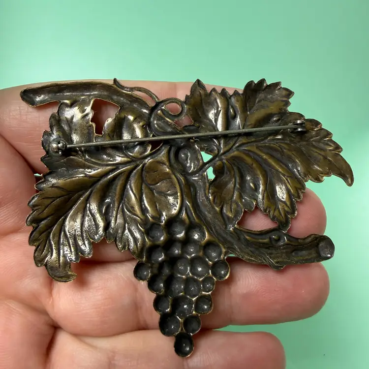 Vintage Brass Repousse Grapevine Grapes Bold Brooch Pin