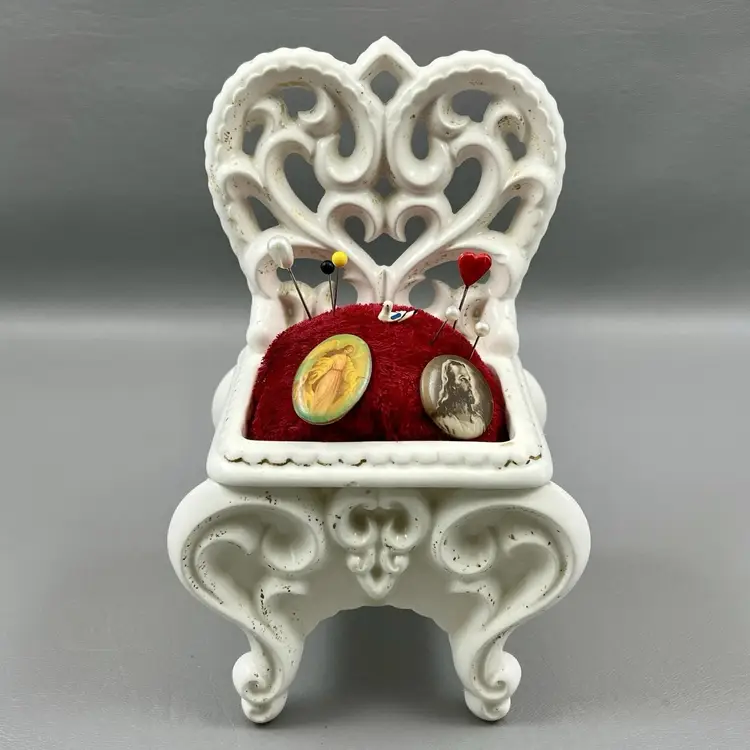 Vintage Victorian 6.5" White Dressing Throne Chair Red Pin Cushion NAPCO 1962 Japan With Pins