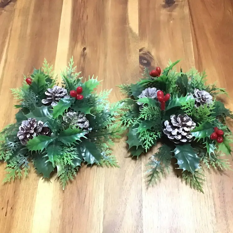 Vintage Plastic Holly Berry Pine Pinecones Christmas Candle Holder Rings Set 2