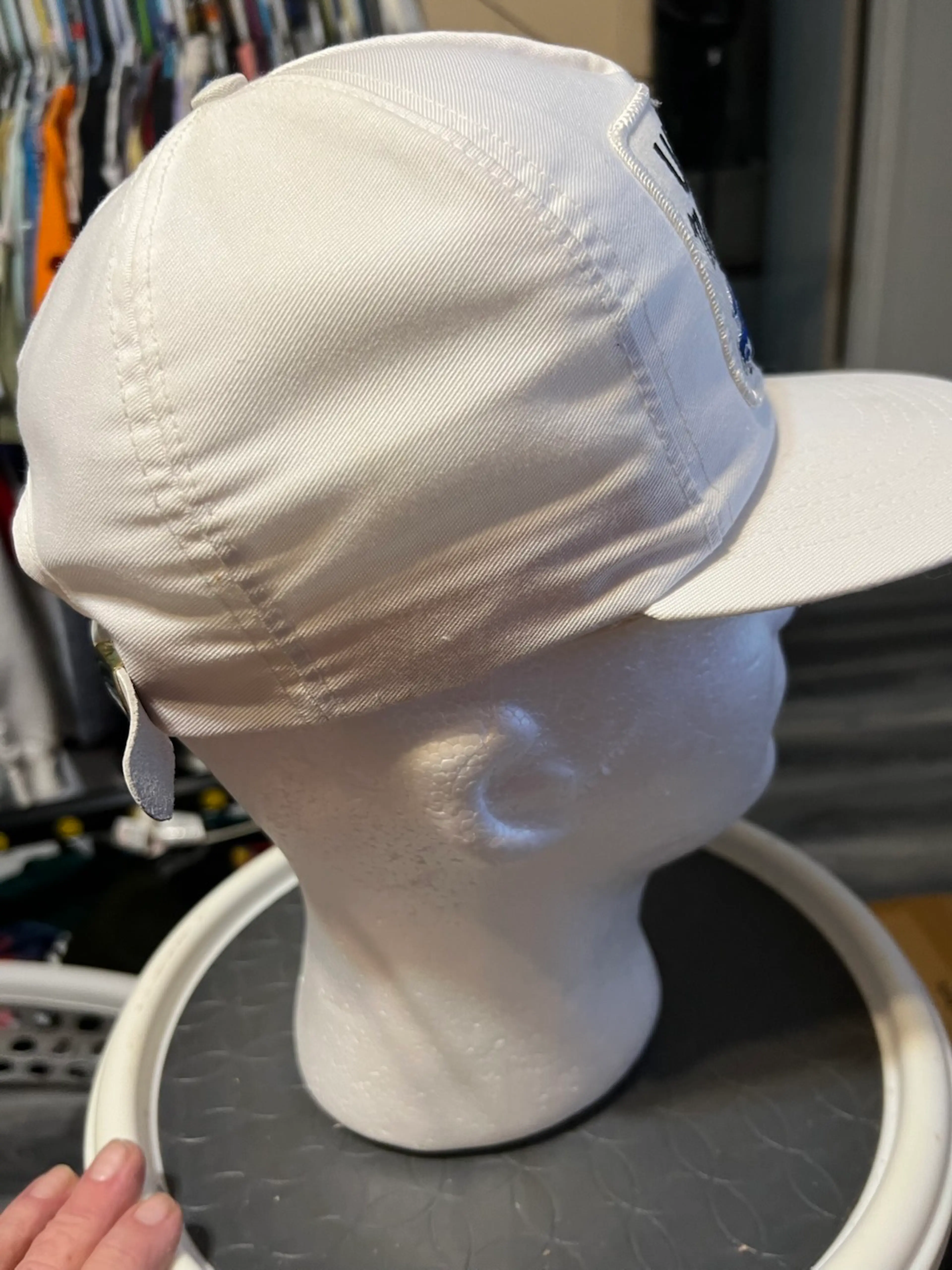 Image 4 of 6