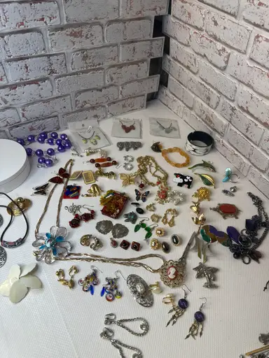 Jewelry  Picking Time 