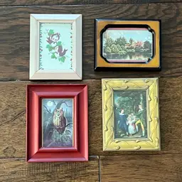 Buyers Choice Of Display Frame & 3 More Trading/ Swap Cards