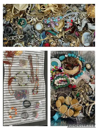 🎉🎉BROOCHES BRACELETS NECKLACES GALORE🎉🎉
