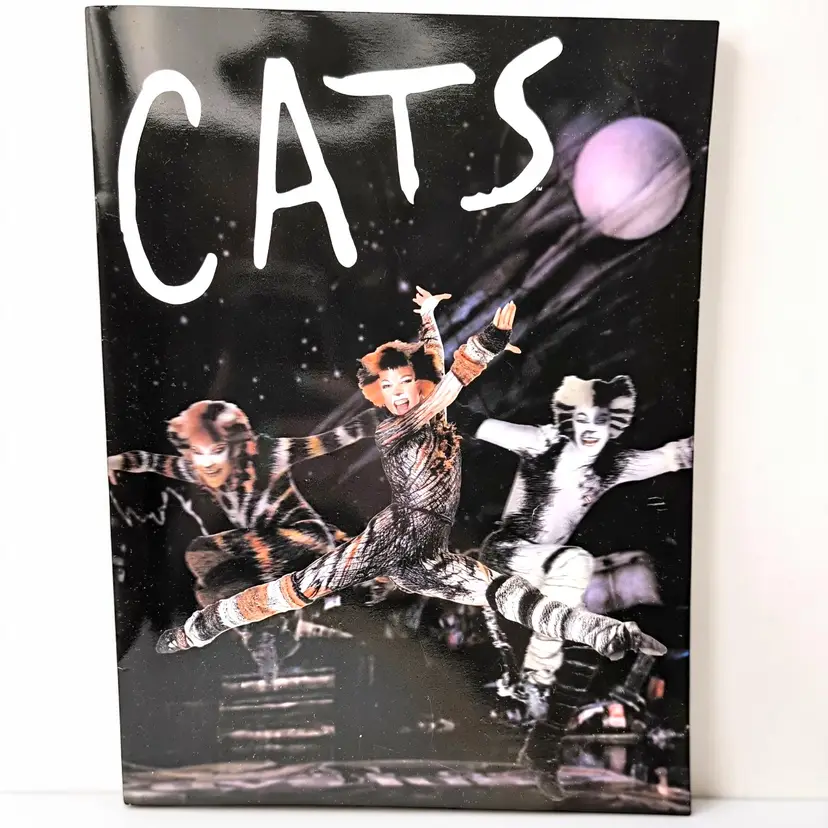 Cats Original 2001 Touring Company Souvenir Brochure Andrew Lloyd Webber Musical
