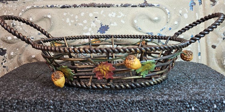 Twisted Metal Rope Serving Basket w/ Pine Cone & Leaf Embellishments Autumn Fall