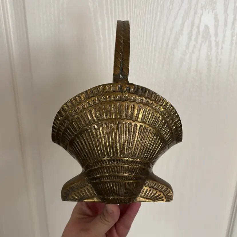 🐇Vintage Sold Brass Shell Basket Planter