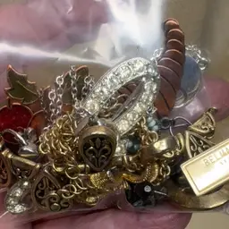 #234 Antique Mall Jewelry Jars (12/04)