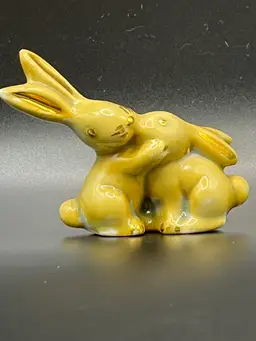 Vintage Hugging Bunnies