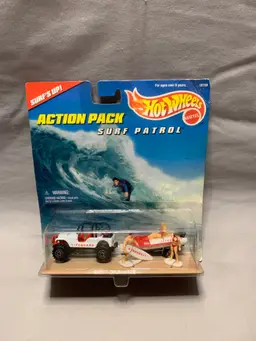 The Hot Wheels Action Pack Surf Patrol 1996 Rescue