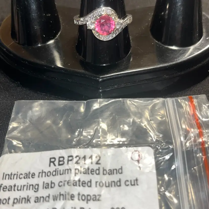 Bomb Party 2112 Size 9 Hot Pink Topaz