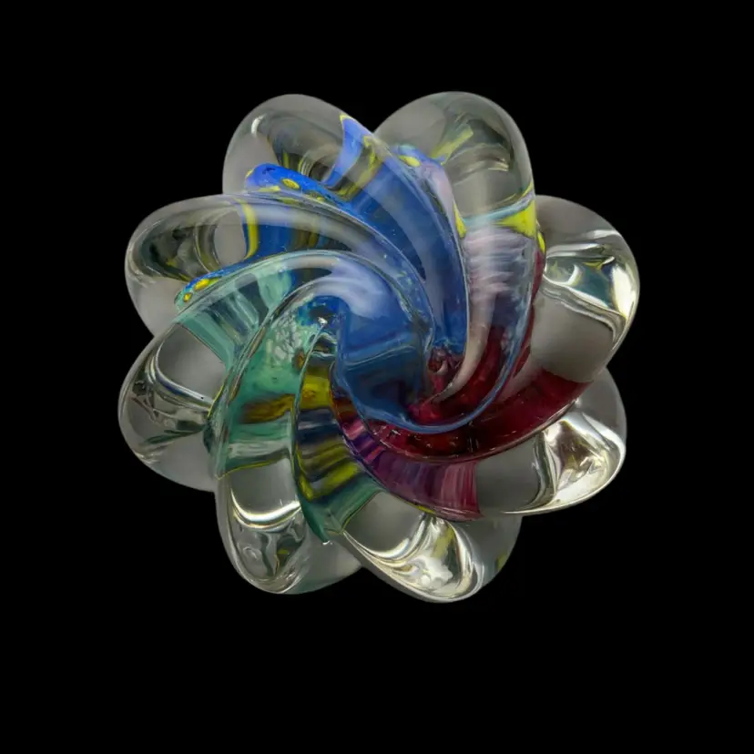 #24 Studio End Of Day Piece 8 Pointed Starfish Design 1.75”T X 2.75” W