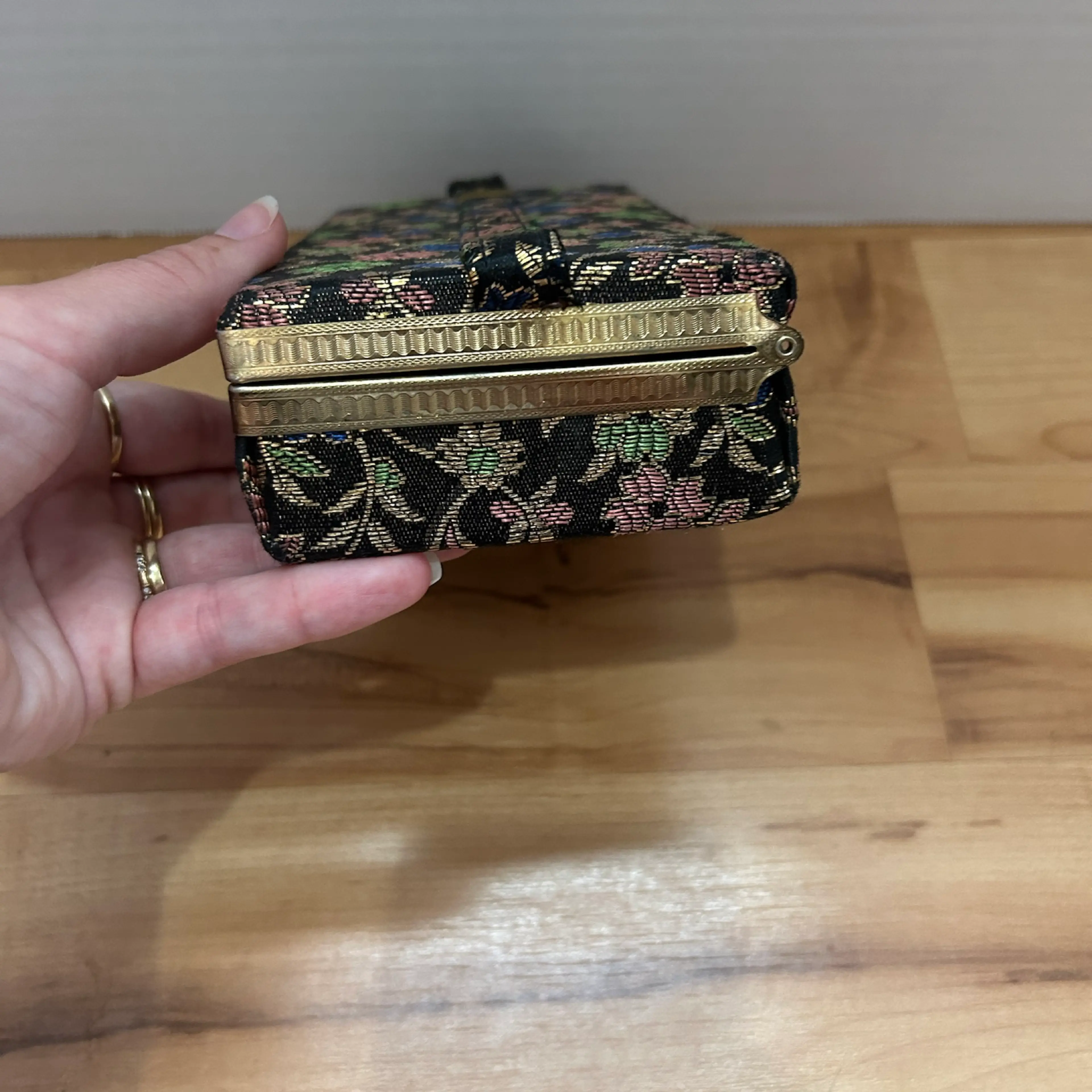 Image 2 of 6