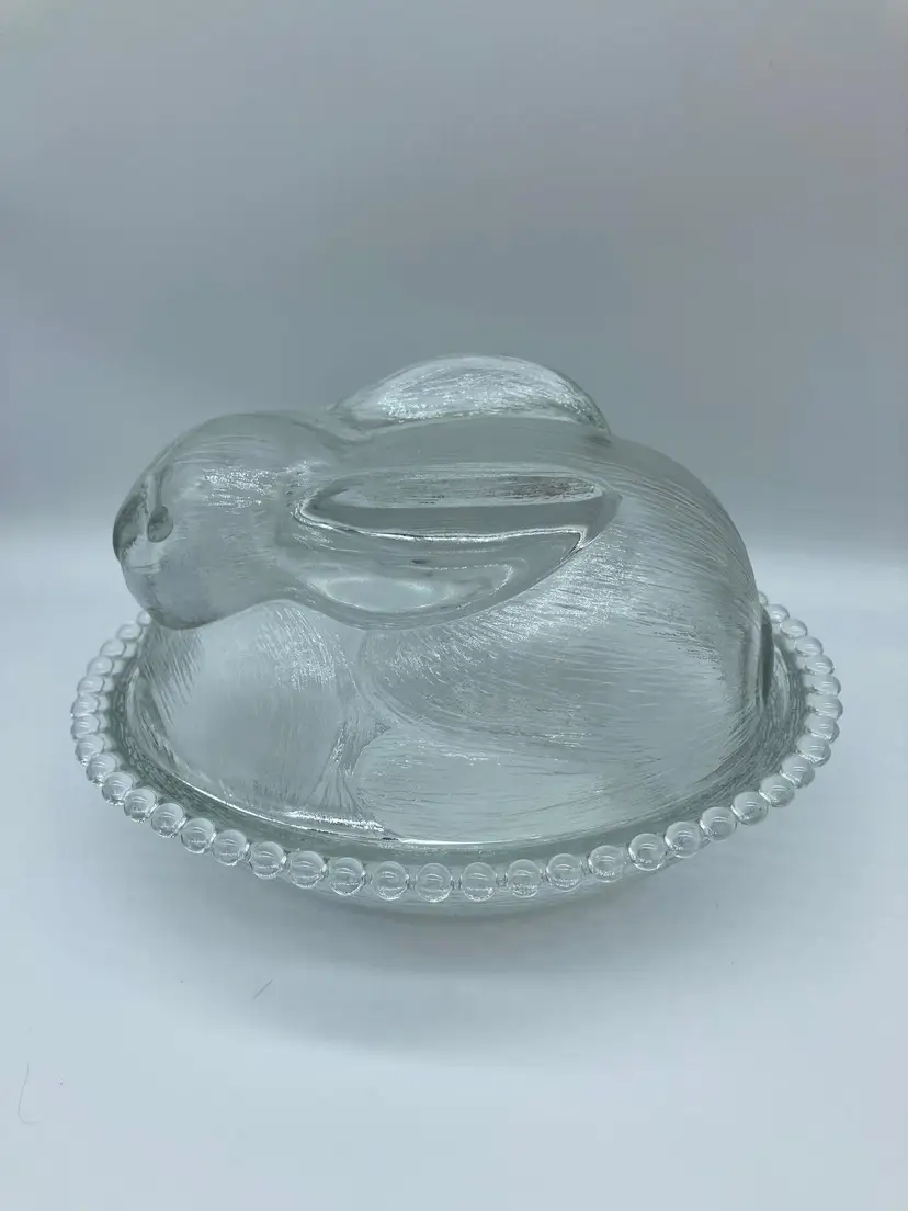 Vintage Tiara Bunny on a Nest - Clear Glass  Rabbit Candy Dish  Indiana Glass Boopie Candlewick Style Edge EUC