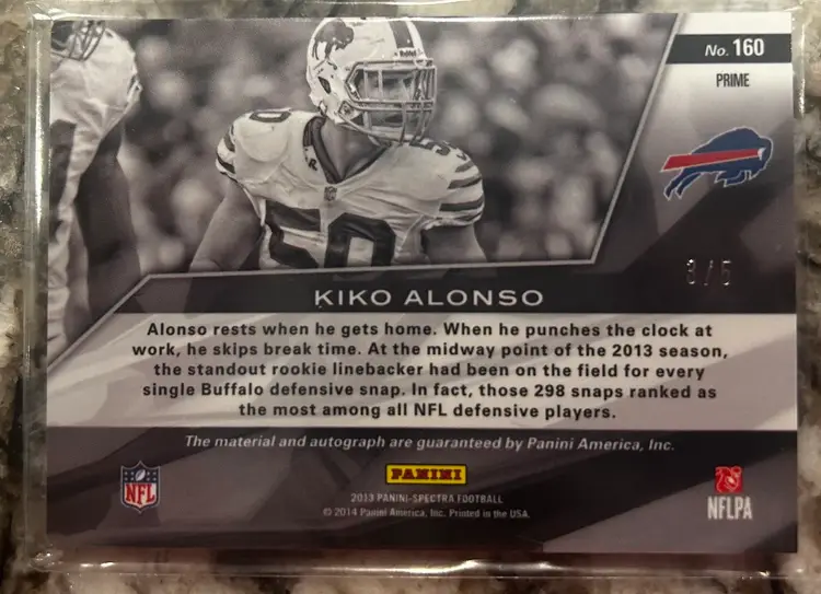 2013 Panini Spectra Emerald Auto #160 Kiko Alonso No 3 of 5