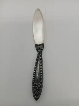 Antique Sterling Silver & Mother of Pearl Manicure Tool – Cuticle Pusher – Edwardian Vanity Grooming