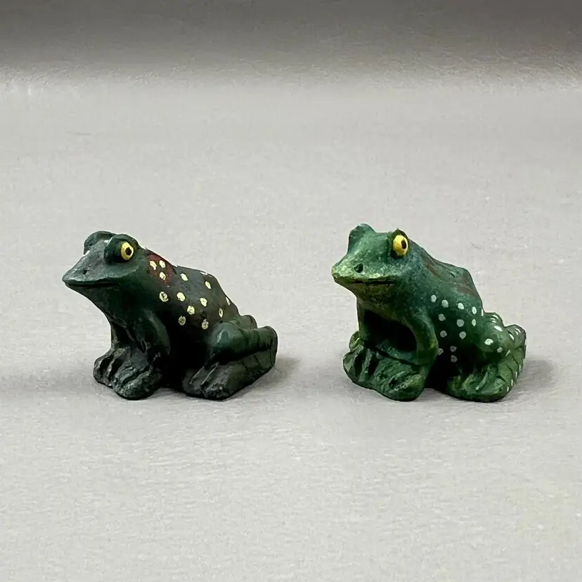 Lot Of 2 Small 1" Frog Toad Land And Sea Collectible Hand Painted Figurines Wood