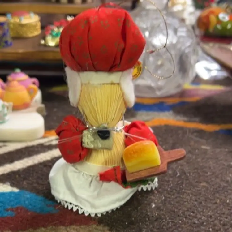 #02 - Little Mouse Lady Ornament