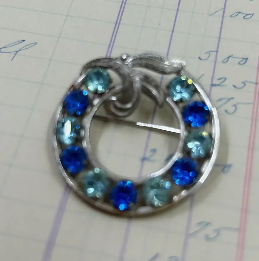 Vintage Brooch Pin Silver Color With Blue Stones Free Shipping