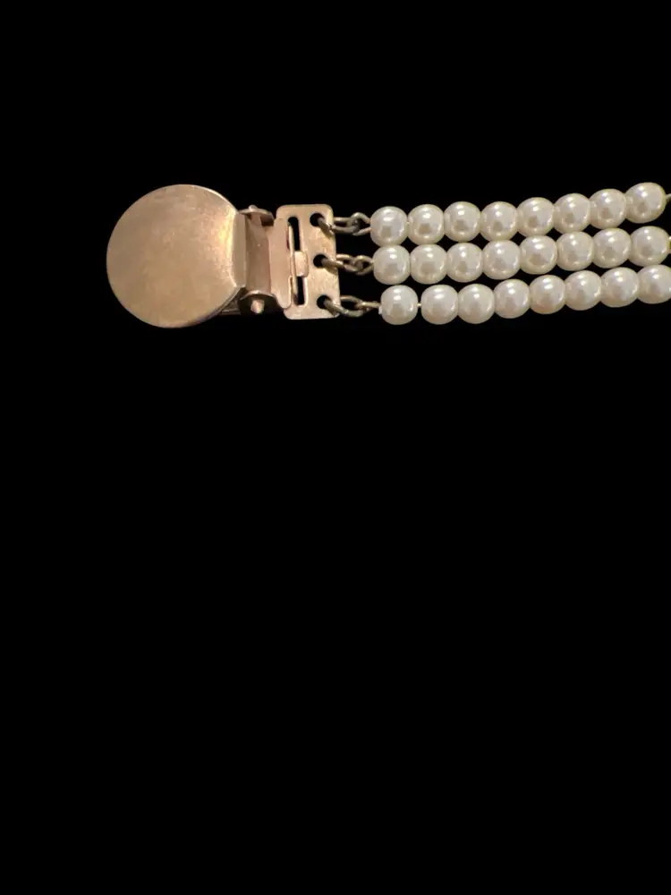 Vintage Sweater Clip 3 Strand Faux Pearl Gold Tone  #of-c