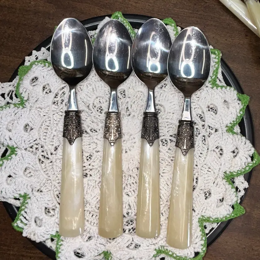 Gibson Roseland Stainless Steel Soup Spoons (4) With Faux Mother-of-Pearl Handles