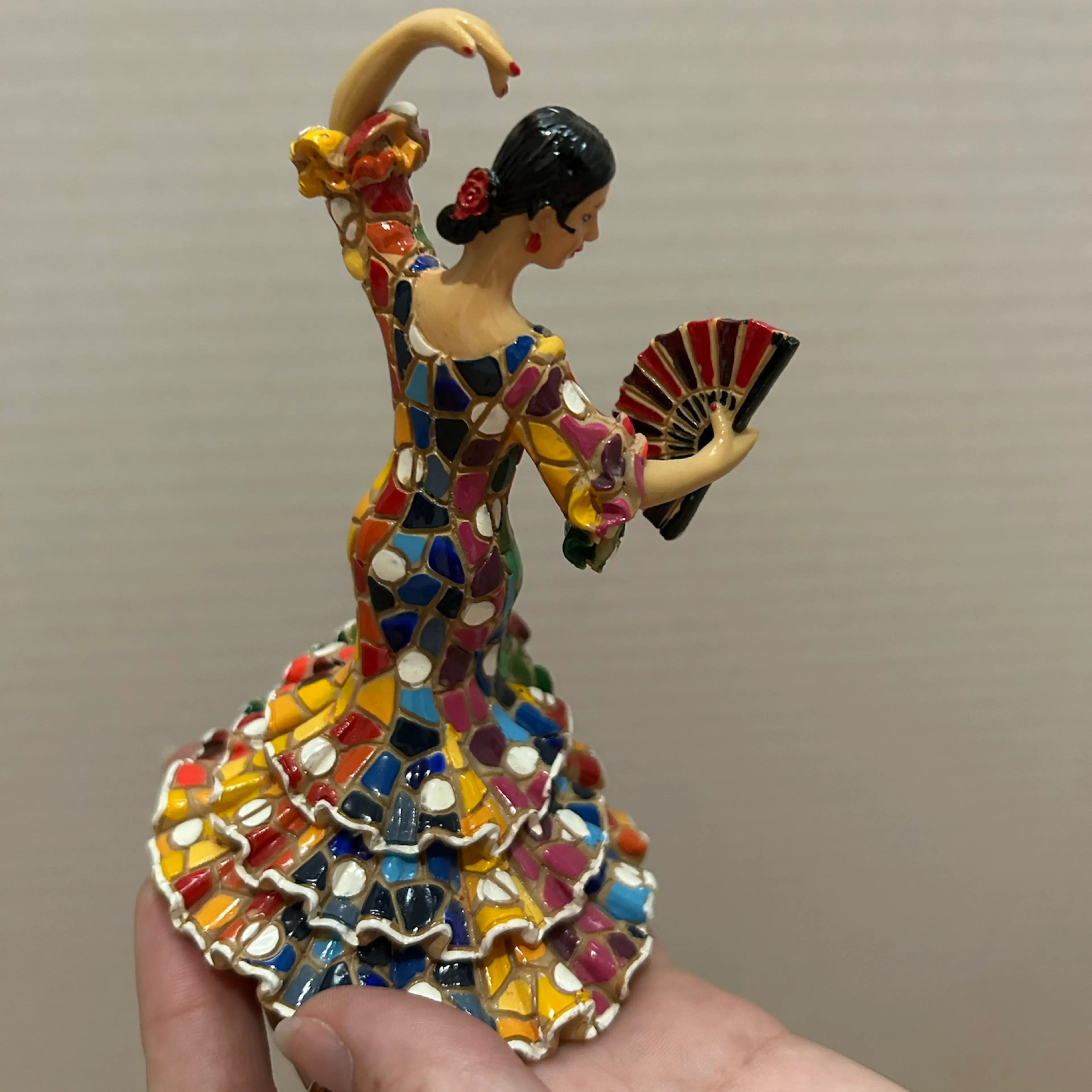 Image 2 of 6