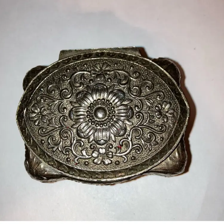 Trinket Box Vintage Metal Floral Scroll Footed 2 3/4” Long 2” Wide 1 3/4”Tall! READ! Crack On End! As Seen In Last 2 Photos!