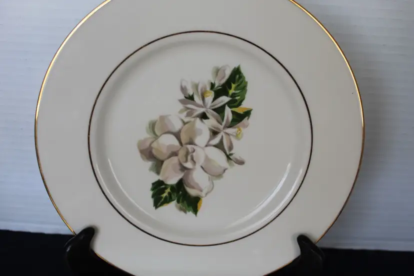 Society Fine China Heirloom Gold Trim Gardenia Salad Plate