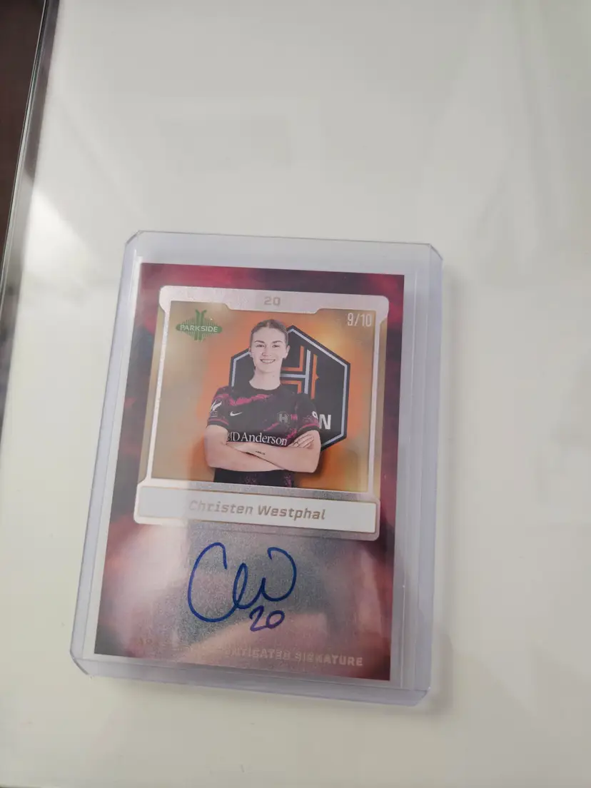 Christen Westphal Red Player Issued Autograph 9/10