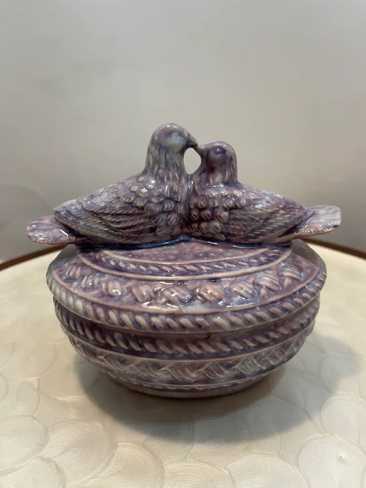 Westmoreland Lovebirds On Nest Covered Candy Dish Purple