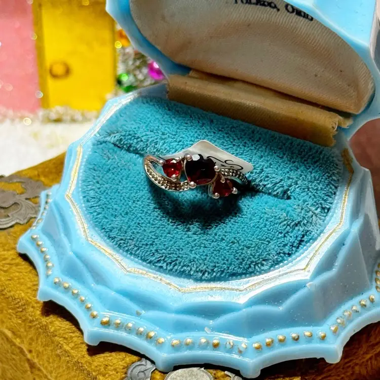 Sterling Silver Garnet Ring Size 8