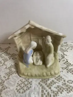 Holy Family Nativity Scene