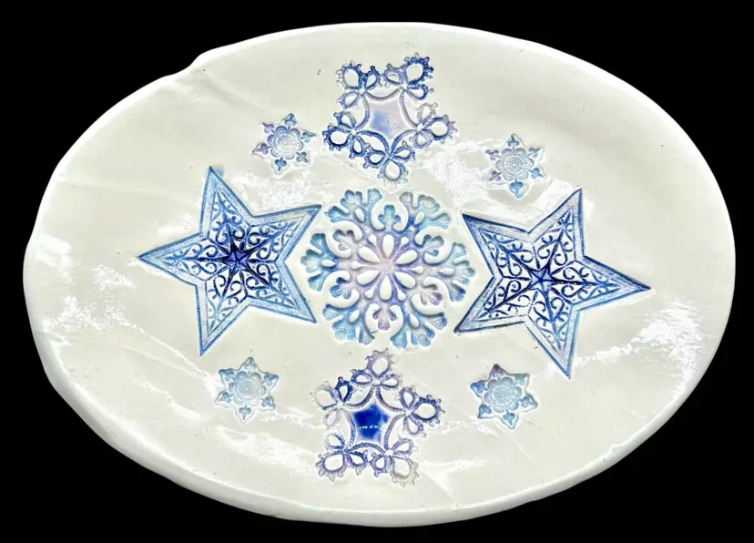 Signed Bonnie O Studio Art Pottery Plate Platter Oval Snowflake Star Blue White