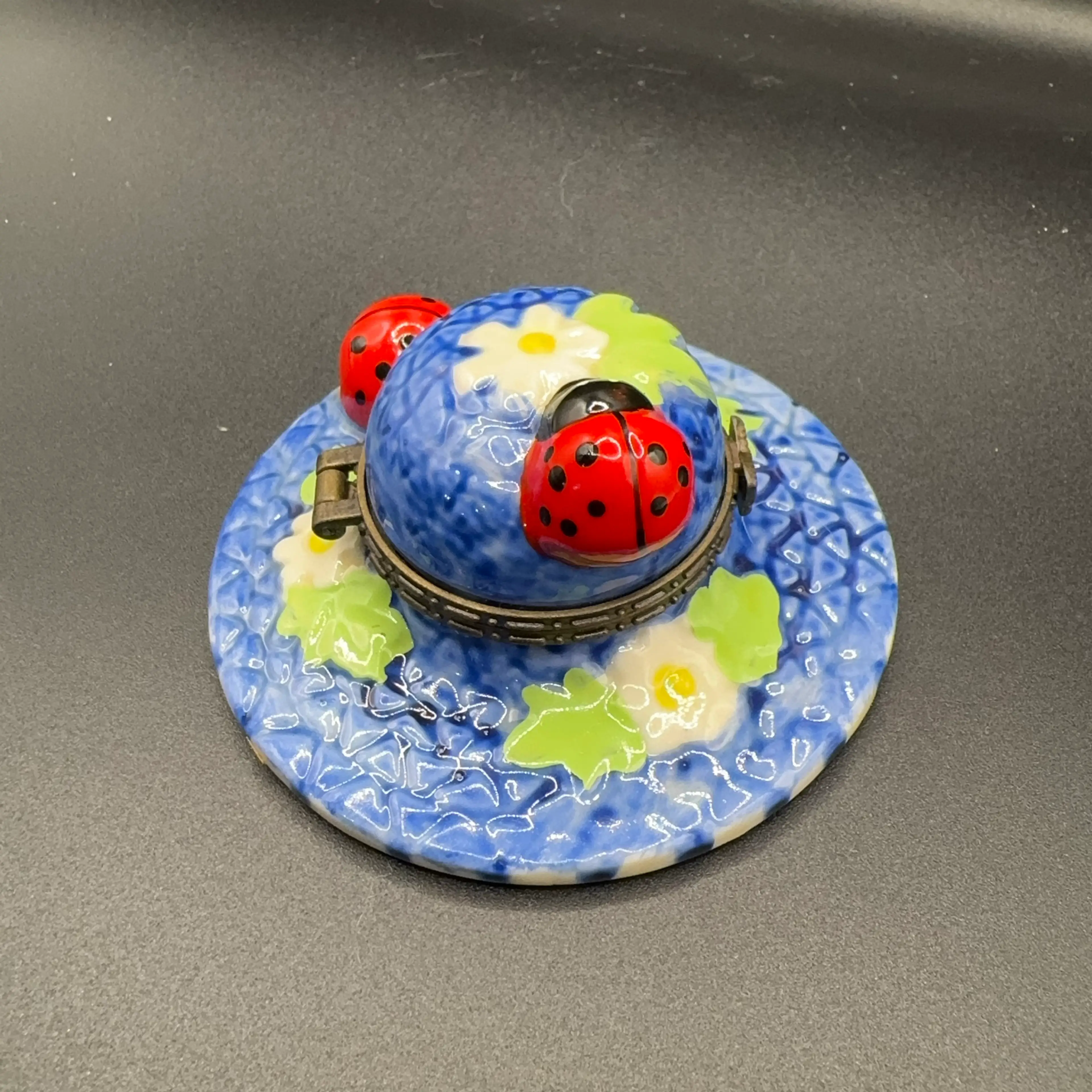 Image 2 of 4